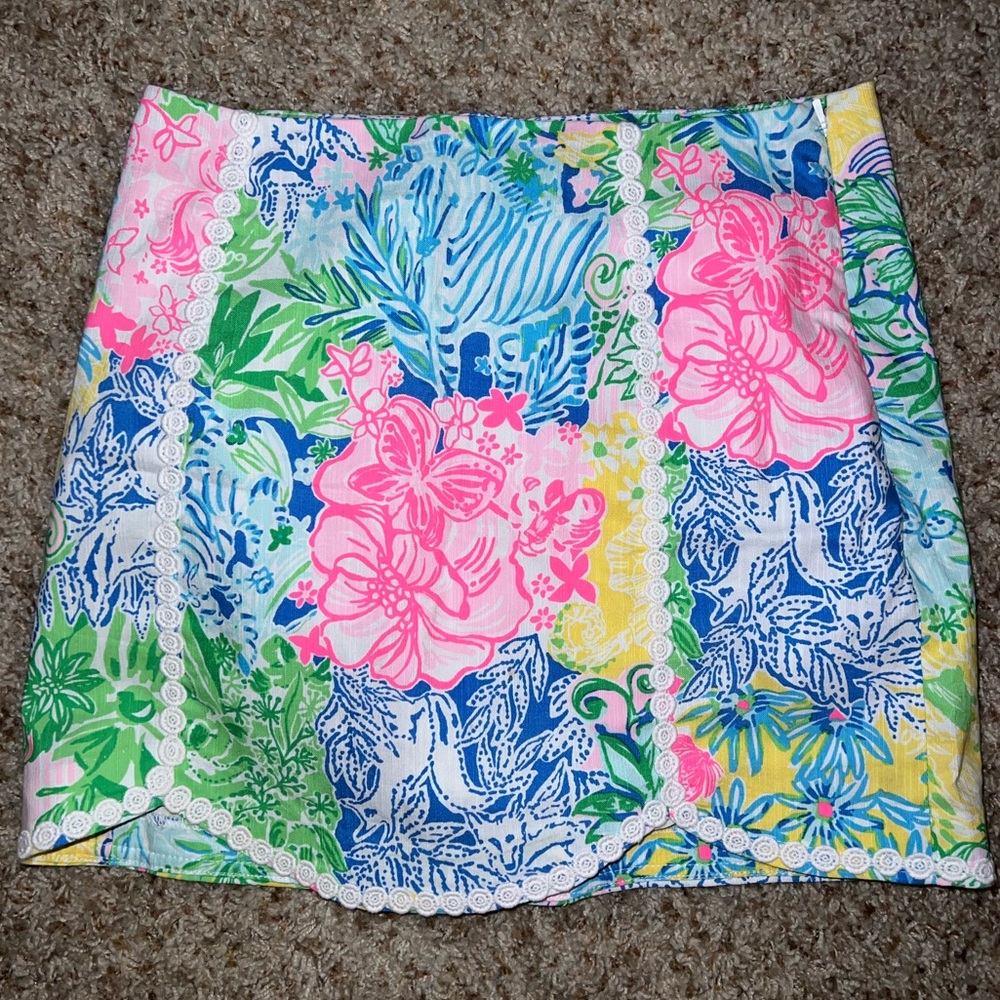 Lilly Pulitzer Cheek to Cheek Patty Skort size 2